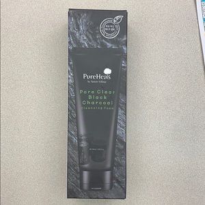 BRAND NEW Pore Clear Black Charcoal Cleansing Foam